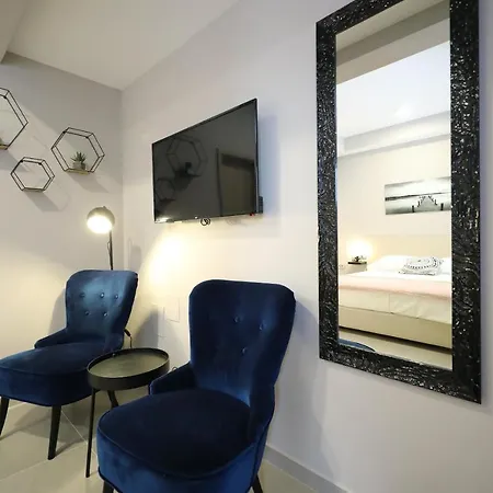 Teatro Verdi B&B 자다르